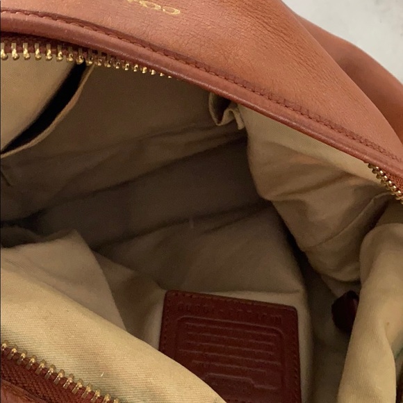 Coach shoulder bag with tassel (authentic) - Picture 10 of 10